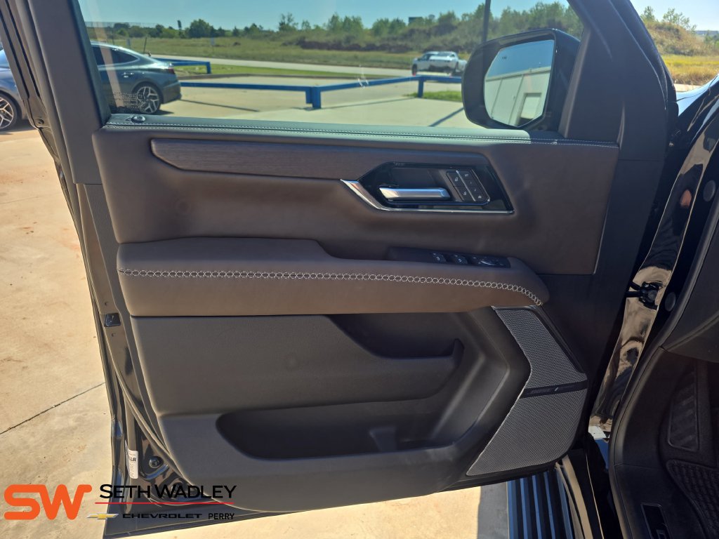 New 2026 GMC Yukon Denali Ultimate AWD/4WD image 28