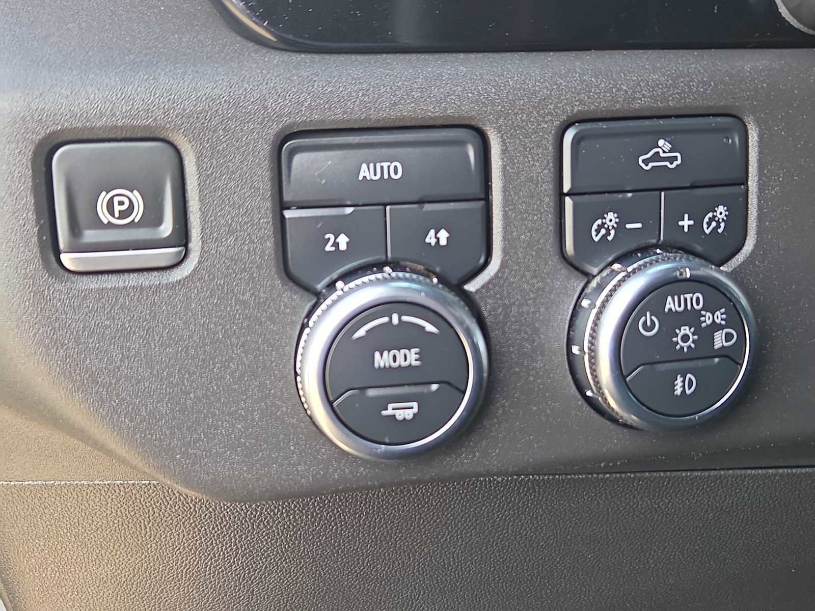 Used 2024 GMC Sierra 1500 Elevation image 19