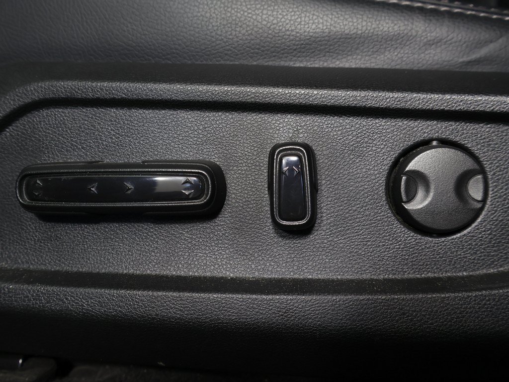 Used 2025 Honda Pilot EX-L image 28