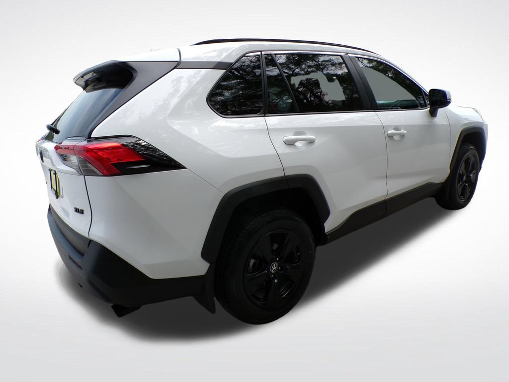 Used 2024 Toyota RAV4 XLE w/ Convenience Package FWD image 7