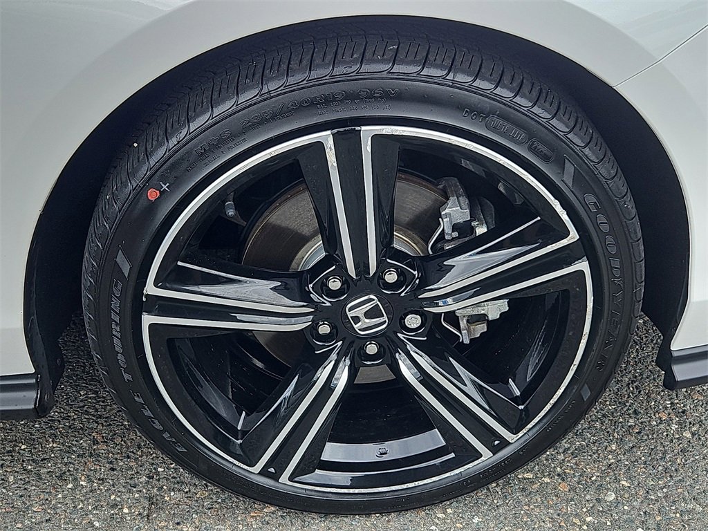 Used 2024 Honda Accord Sport image 10