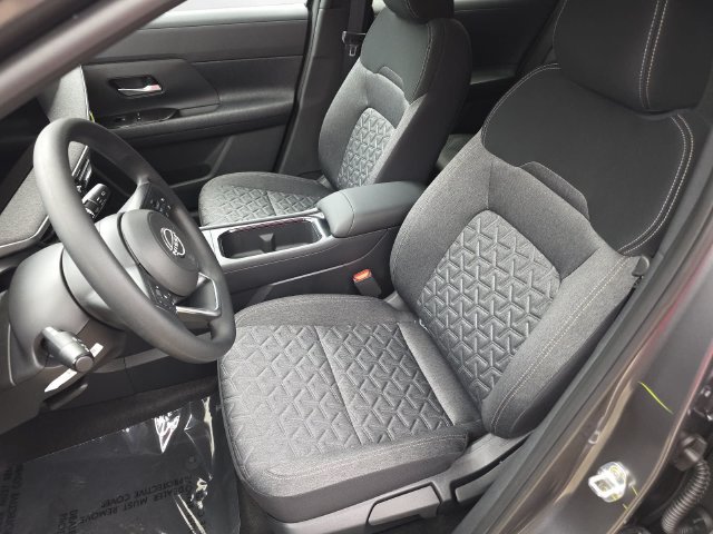 New 2027 Nissan Kicks SV AWD/4WD image 15