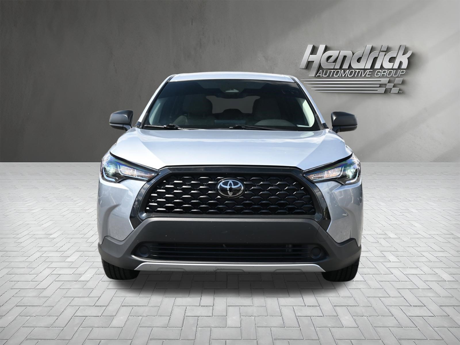 Used 2024 Toyota Corolla Cross L FWD image 3