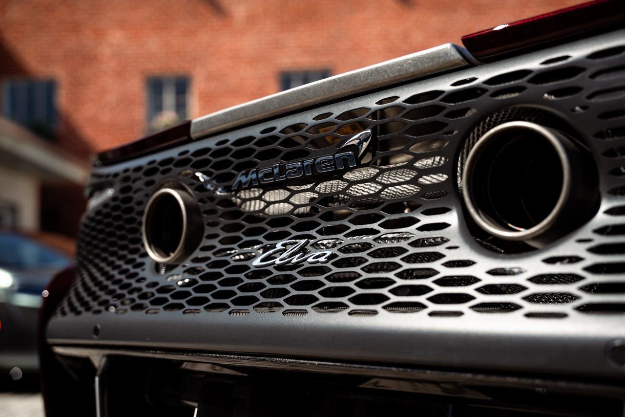 Used 2021 McLaren Elva RWD image 13