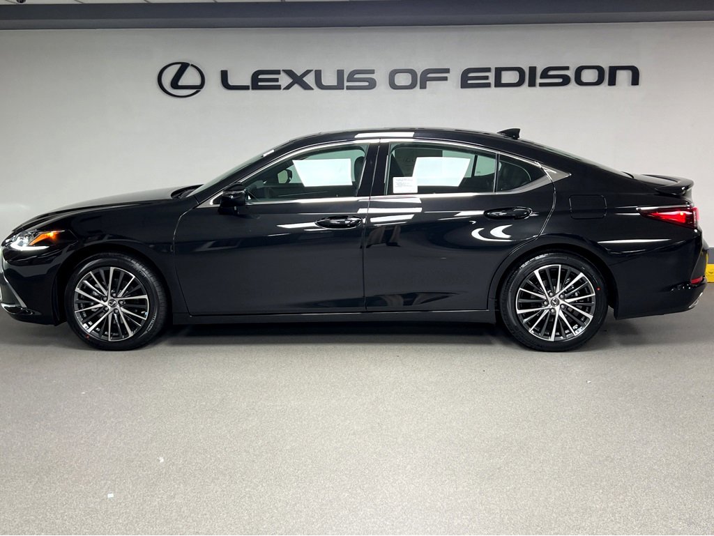 New 2025 Lexus ES 350 w/ Premium Package image 4