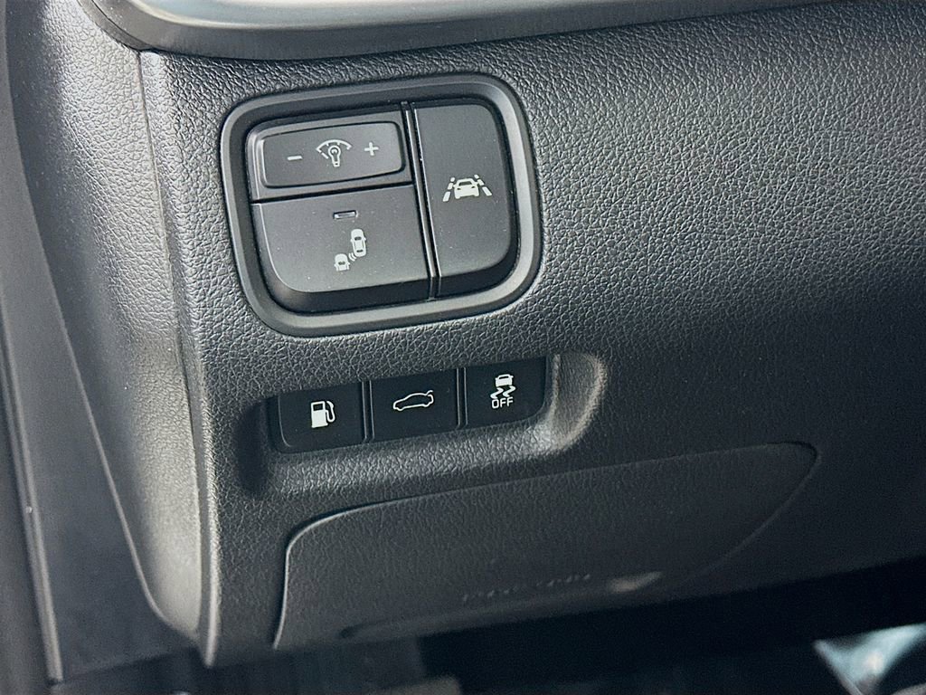 Used 2020 Kia Optima LX image 15