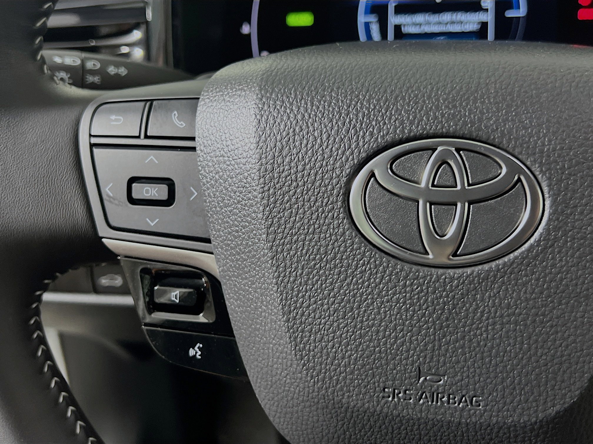 Used 2025 Toyota Camry SE w/ Multimedia Upgrade Package FWD image 19