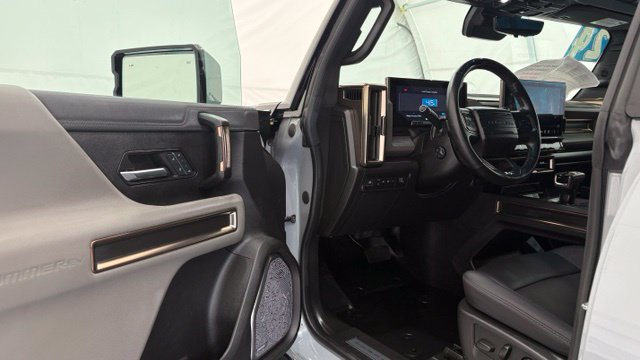Used 2024 GMC Hummer EV 3X AWD/4WD image 31