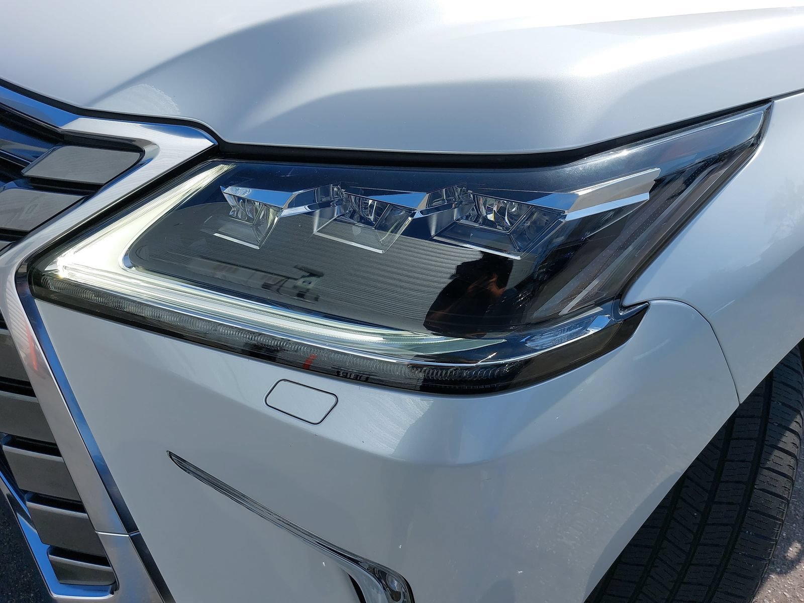 Used 2018 Lexus LX 570 4WD image 35