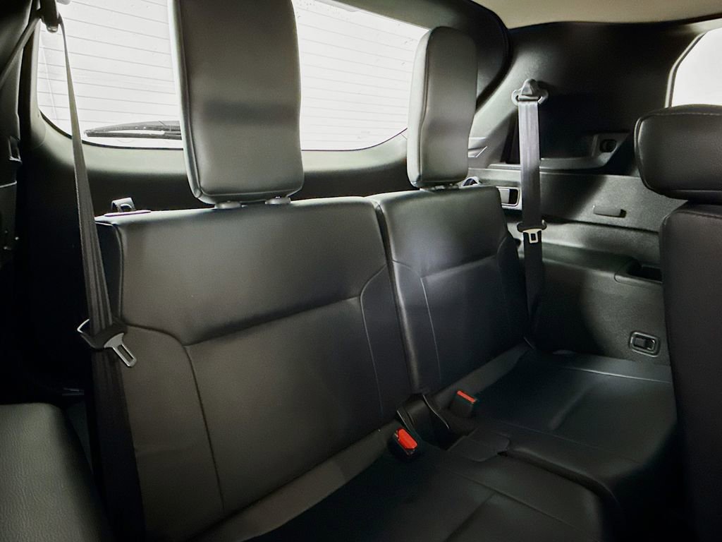 Used 2025 Mitsubishi Outlander SE image 28