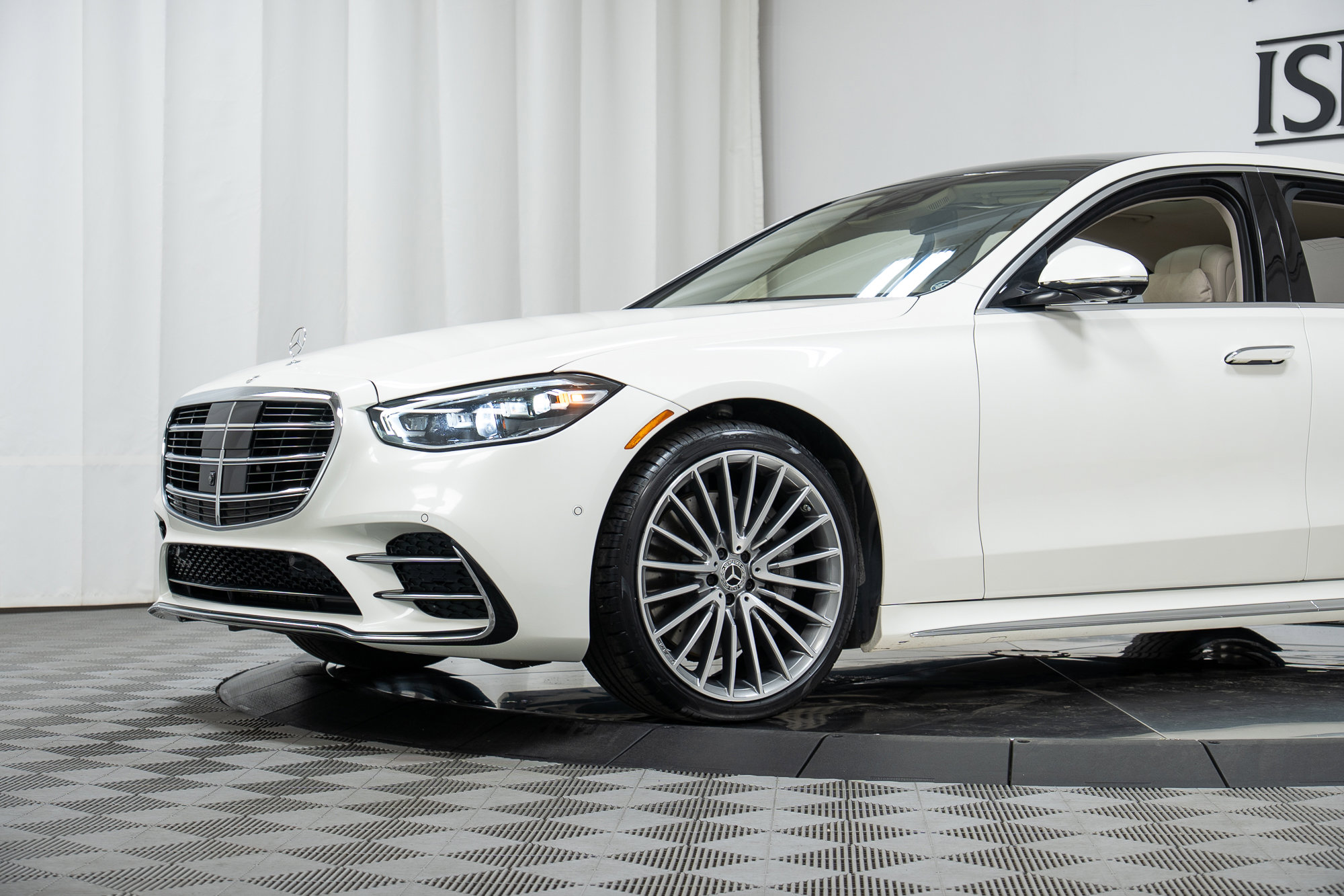 Certified 2023 Mercedes-Benz S 500 4MATIC image 26