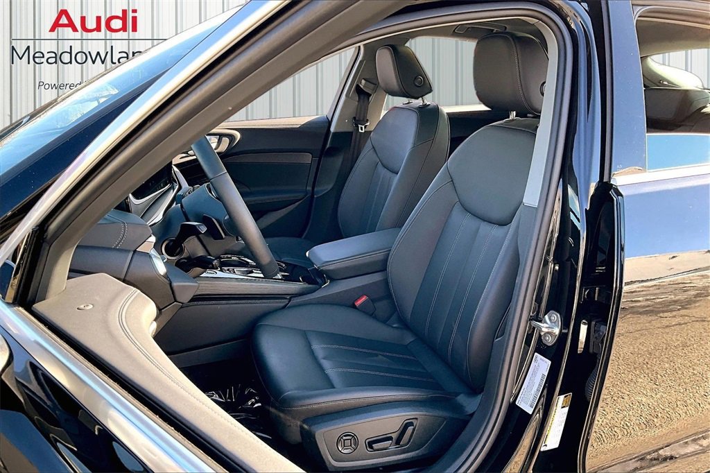 Used 2025 Audi A5 2.0T Premium Plus Sedan w/ Premium Plus image 21