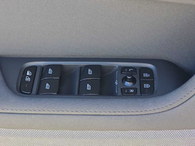 Used 2024 Polestar Polestar 2 AWD/4WD image 18