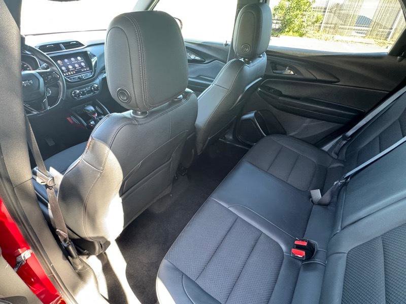 Used 2021 Chevrolet TrailBlazer RS w/ Sun and Liftgate Package image 16