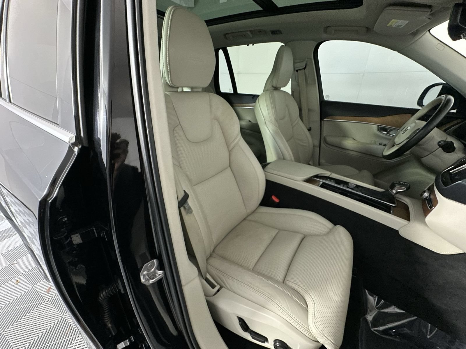 Used 2019 Volvo XC90 T6 Inscription w/ Advanced Package AWD/4WD image 27