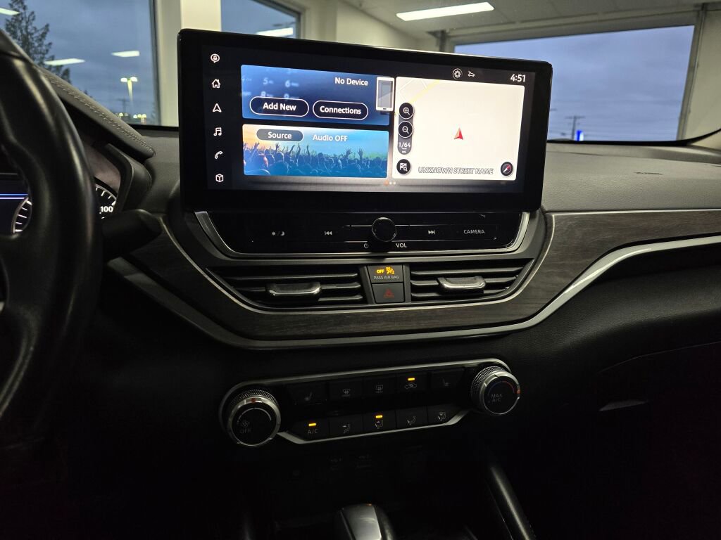 Used 2024 Nissan Altima 2.5 SV w/ SV Premium Package image 29