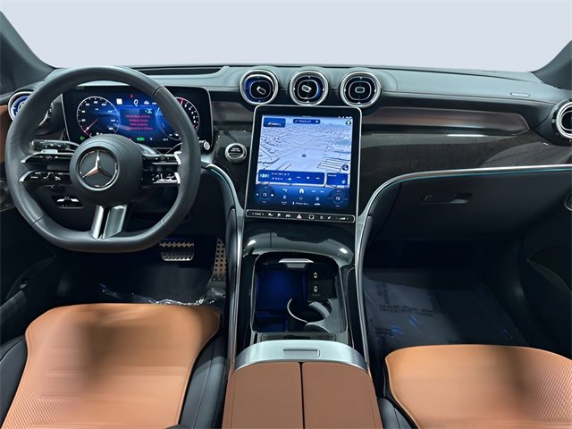 Used 2025 Mercedes-Benz GLC 350e 4MATIC image 13