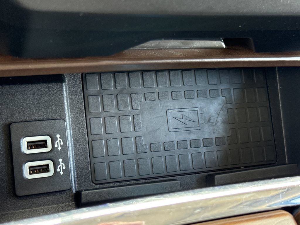 Used 2019 Ford Expedition Platinum AWD/4WD image 26