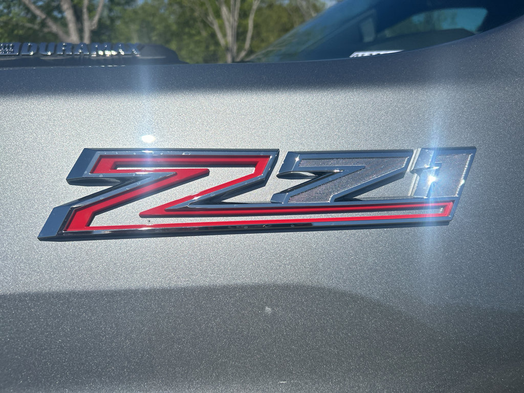 Used 2025 Chevrolet Silverado 2500 LTZ w/ LTZ Premium Package image 7