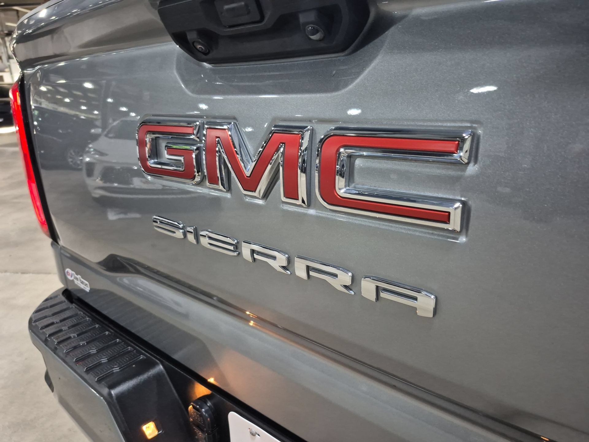 Used 2025 GMC Sierra 1500 Elevation AWD/4WD image 30