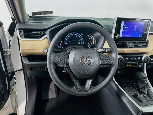 Used 2023 Toyota RAV4 XLE AWD/4WD image 24