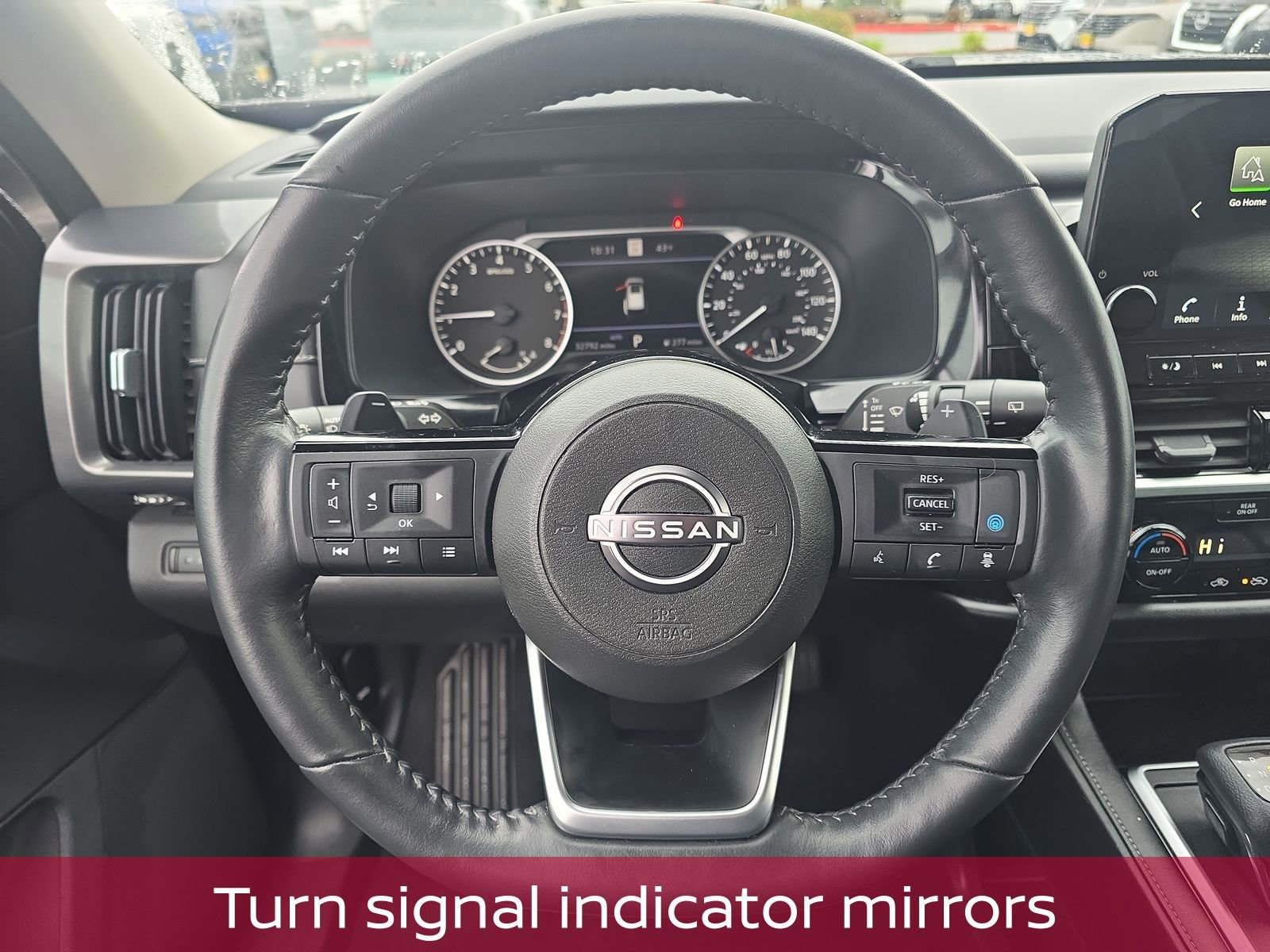 Used 2022 Nissan Pathfinder SL image 16