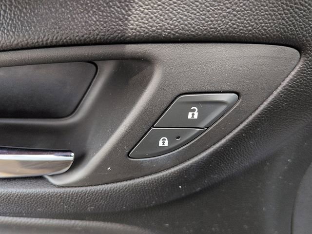 Used 2022 Chevrolet Equinox LT image 14