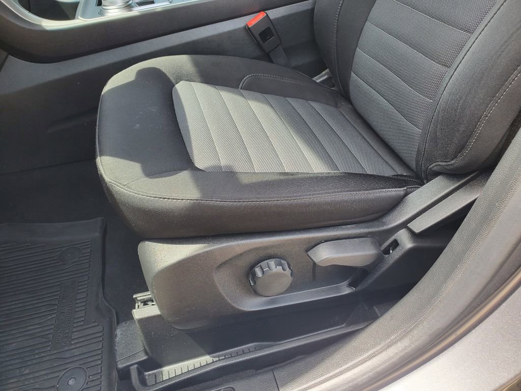 Used 2024 Ford Edge SE w/ Black Appearance Package AWD/4WD image 13