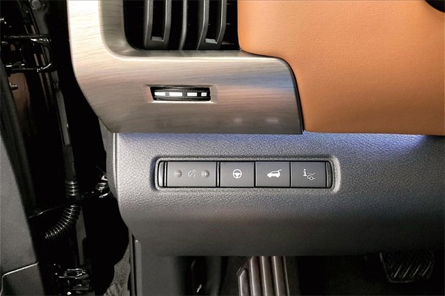 New 2025 Nissan Pathfinder Platinum image 28