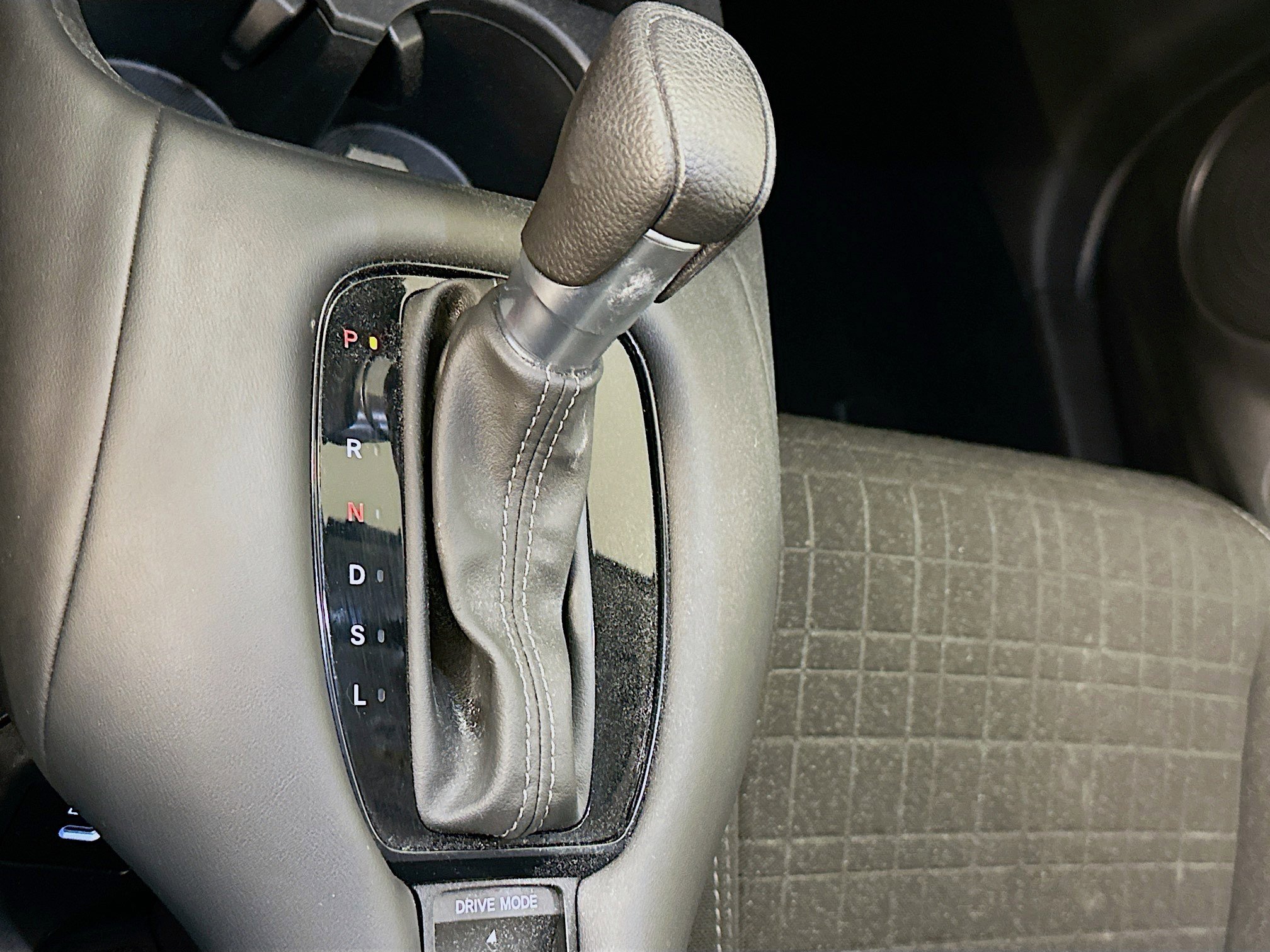 Used 2025 Honda HR-V LX image 24