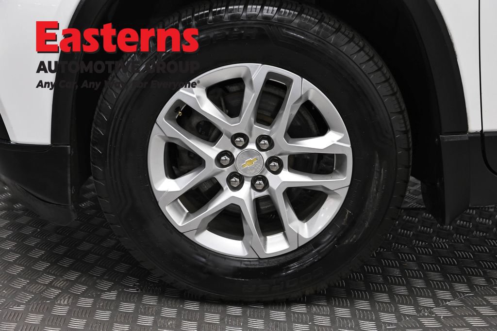 Used 2021 Chevrolet Traverse LS w/ LPO, Floor Liner Package AWD/4WD image 33