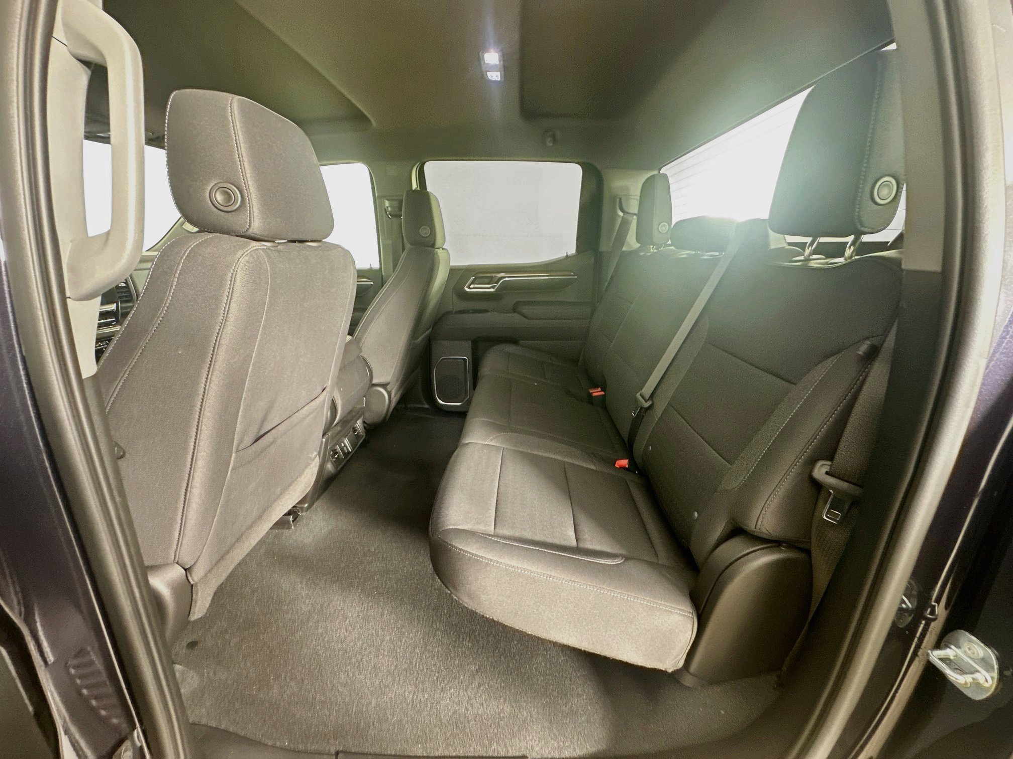 Used 2023 Chevrolet Silverado 1500 LT AWD/4WD image 26