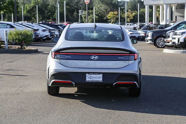 New 2026 Hyundai Sonata Blue FWD image 4