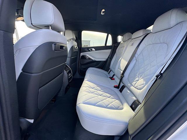New 2026 BMW X6 xDrive40i image 5
