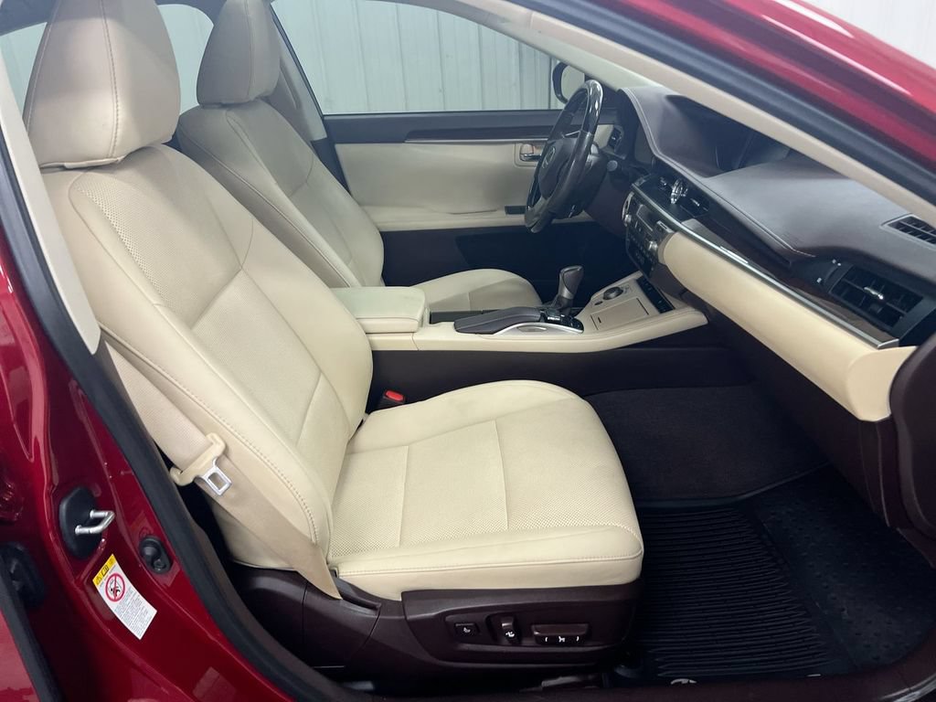 Used 2018 Lexus ES 350 w/ Navigation System Package FWD image 23