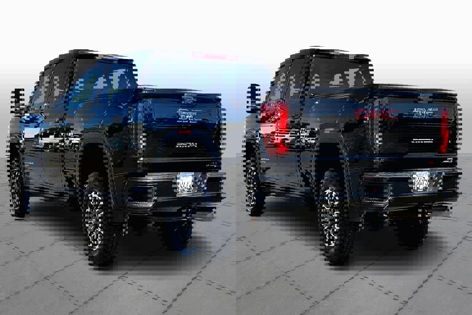 Used 2022 GMC Sierra 2500 AT4 image 11