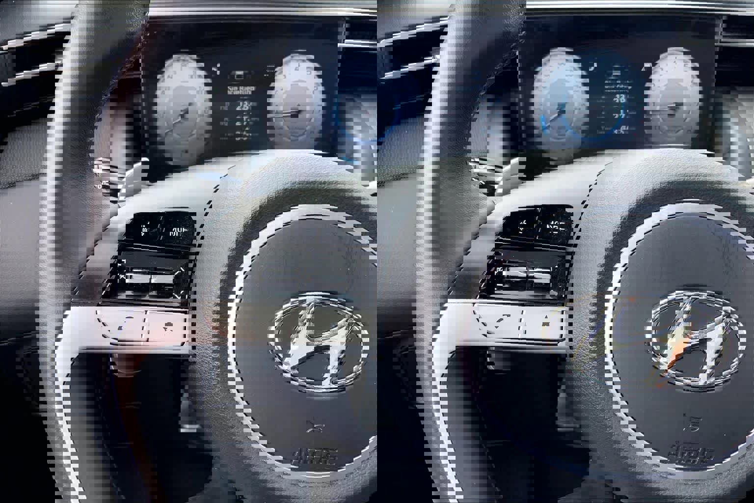 Used 2024 Hyundai Santa Cruz Limited image 22