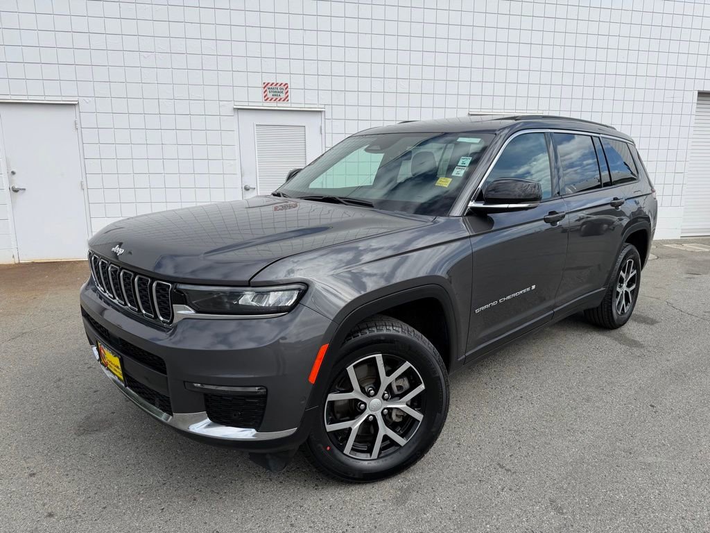 Used 2024 Jeep Grand Cherokee L Limited w/ Luxury Tech Group II image 1