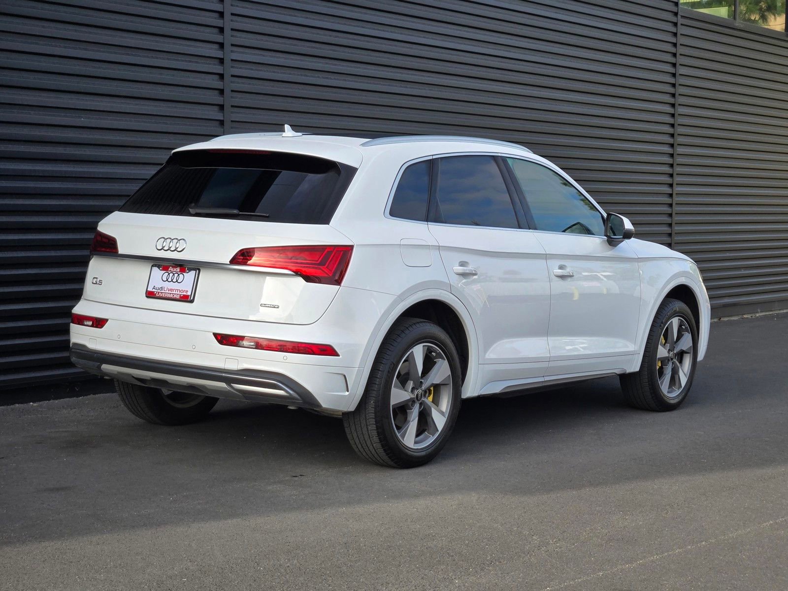Used 2023 Audi Q5 Premium Plus w/ Premium Plus Package AWD/4WD image 6