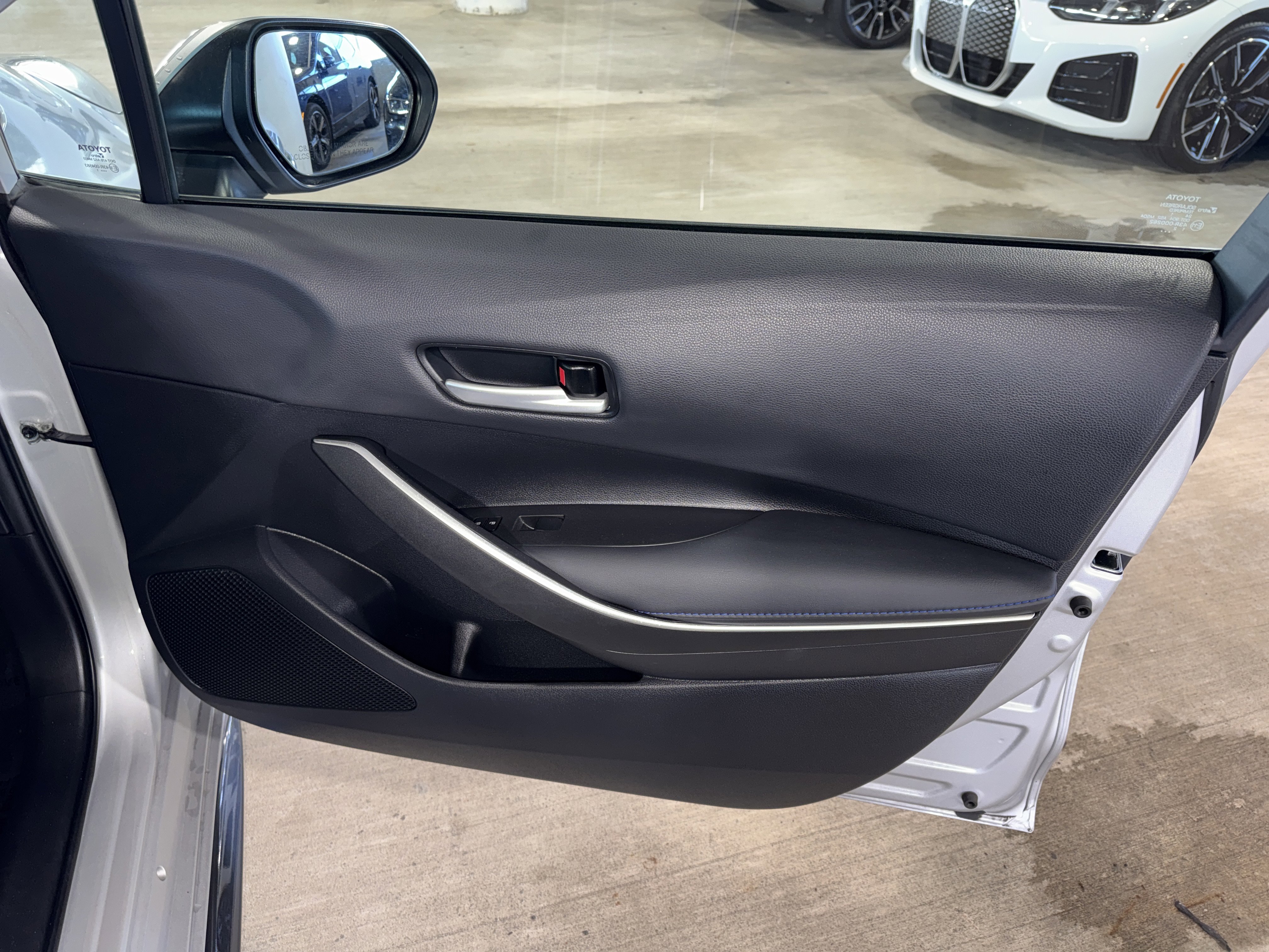 Used 2021 Toyota Corolla SE image 9