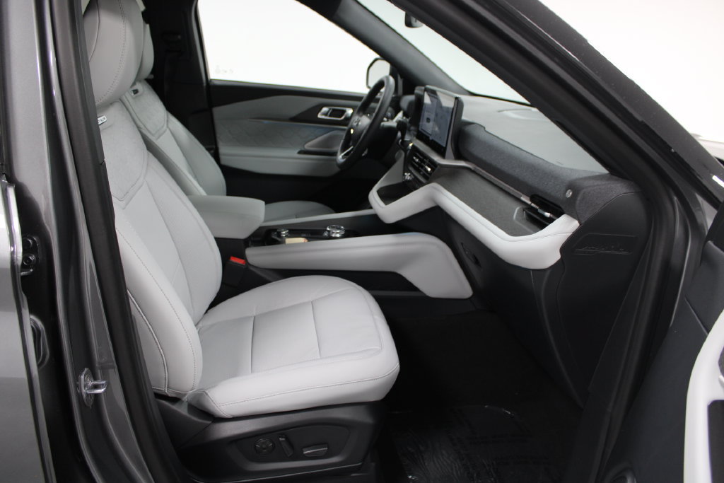 New 2027 Ford Explorer Platinum AWD/4WD image 29