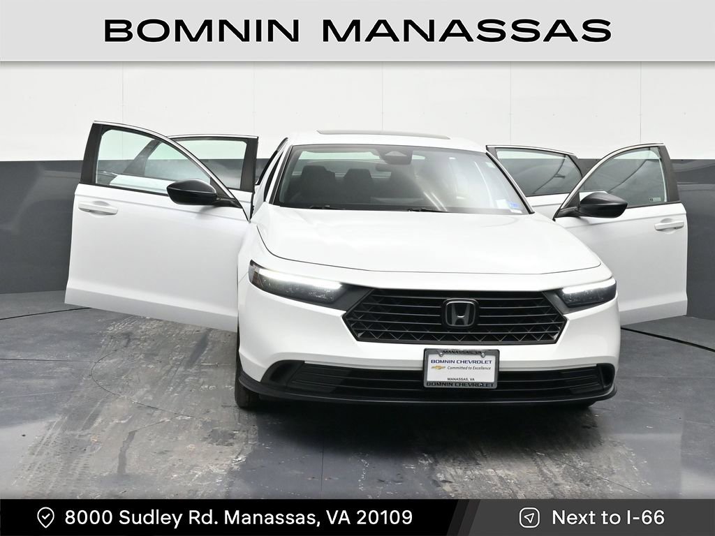 Used 2023 Honda Accord Sport image 40