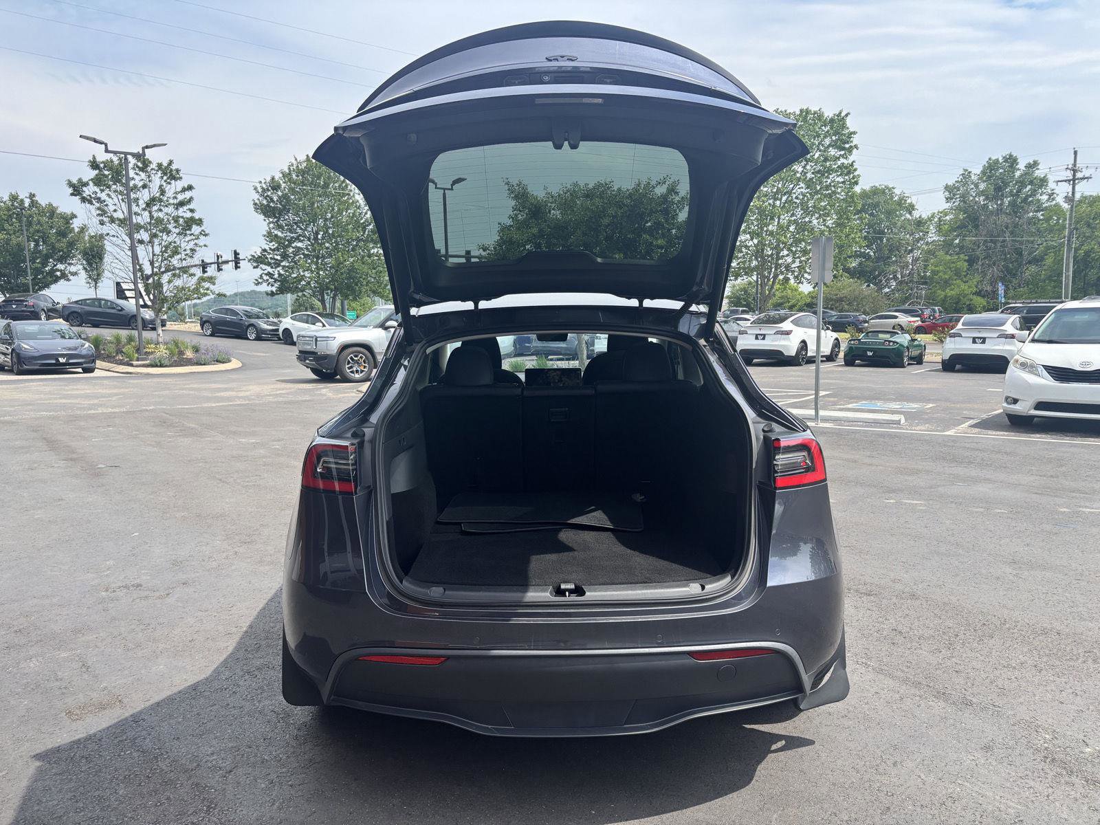 Used 2020 Tesla Model Y Long Range AWD/4WD image 9