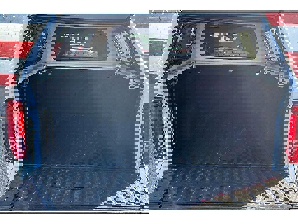 Used 2019 GMC Sierra 1500 SLT image 31