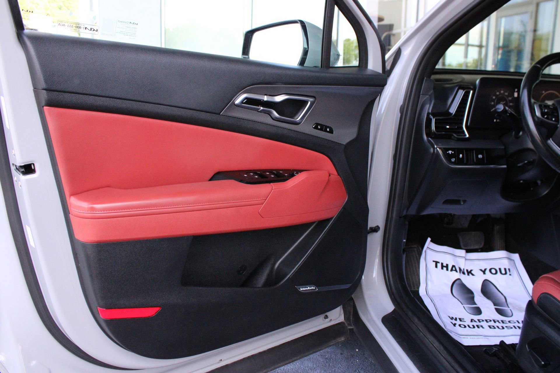 Used 2023 Kia Sportage SX FWD image 11