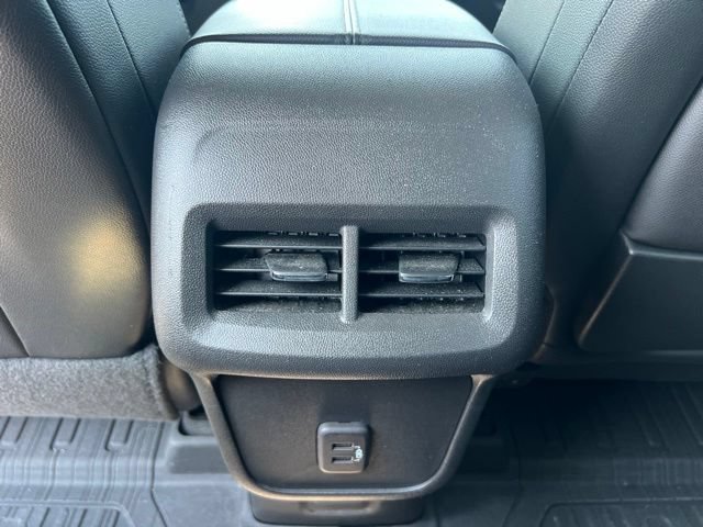 Used 2023 GMC Terrain SLT w/ LPO, Floor Liner Package AWD/4WD image 21