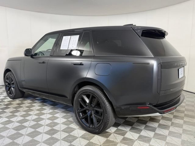 Used 2025 Land Rover Range Rover SE AWD/4WD image 6