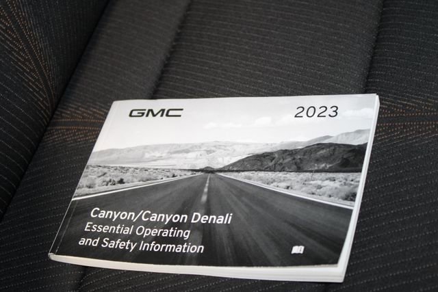 Used 2023 GMC Canyon AT4 w/ Technology Package AWD/4WD image 34