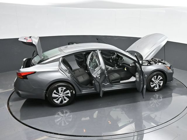 Used 2025 Nissan Altima 2.5 S FWD image 43