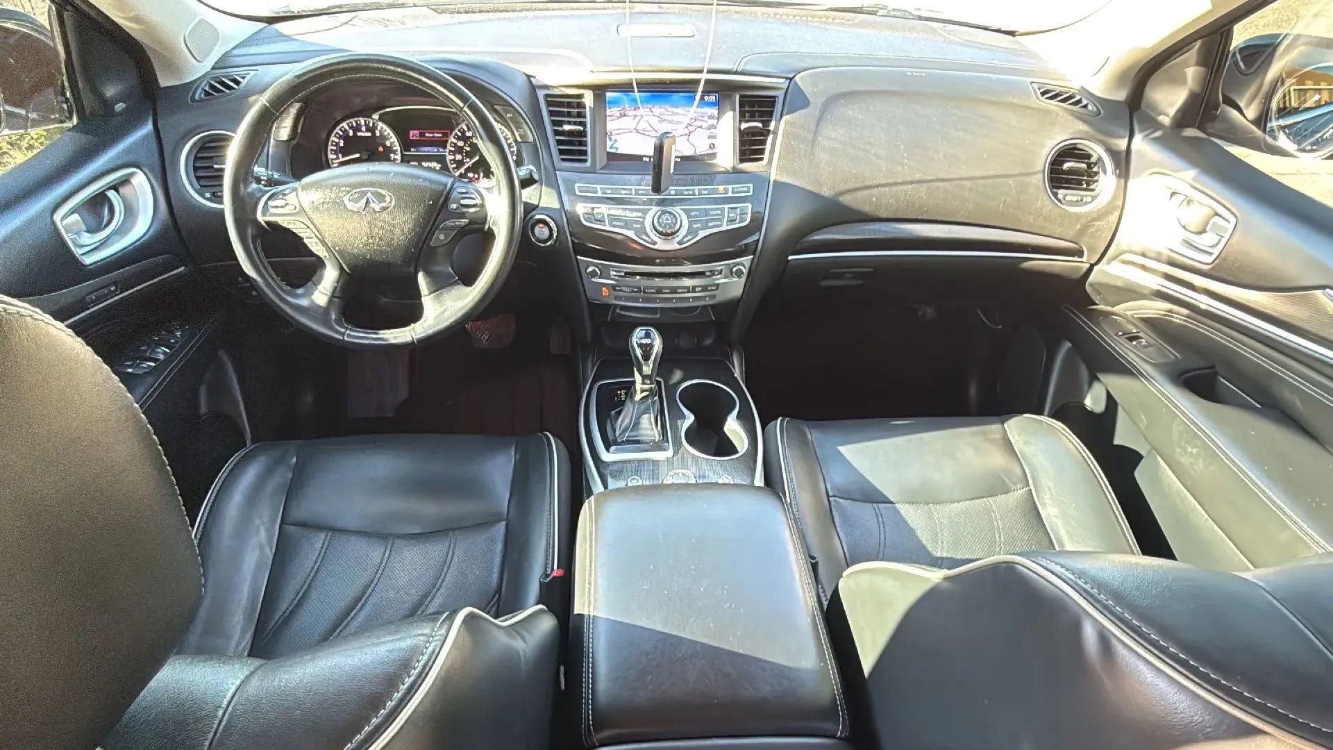 Used 2019 INFINITI QX60 Luxe w/ Essential Package image 31